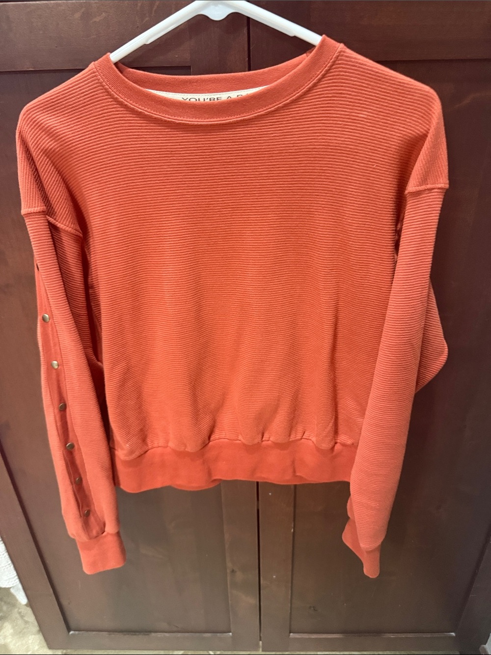 FLETCH Long-Sleeve Button Arm Top